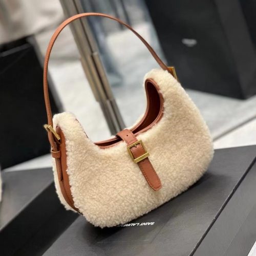 Fashionable leather bag for women