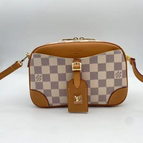 Fashionable leather bag for women
