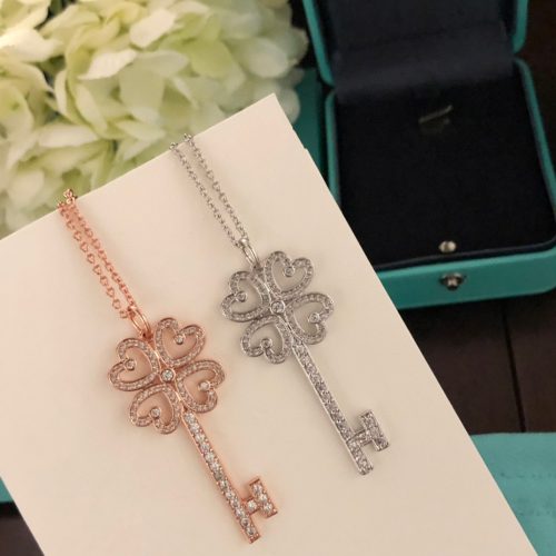 Tiff necklace