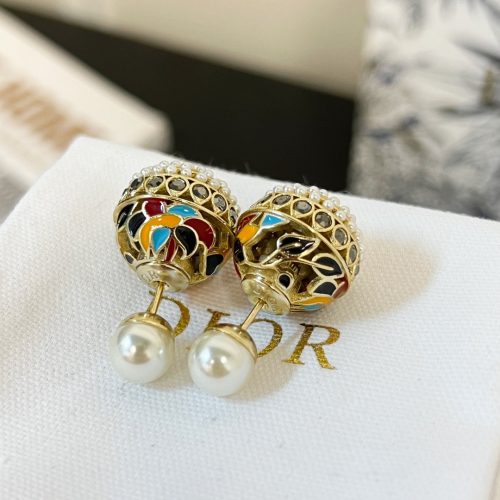 DD earring