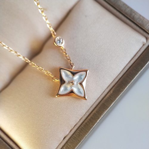 LL necklace