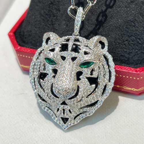 Car necklace