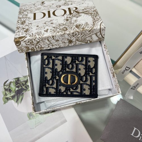 D Card package