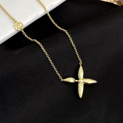 L necklace