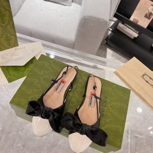 GG Sandals