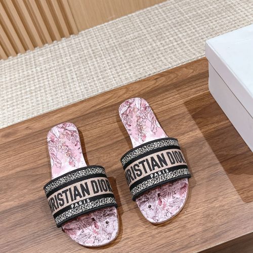 DD slippers