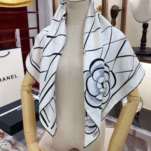 CH scarf