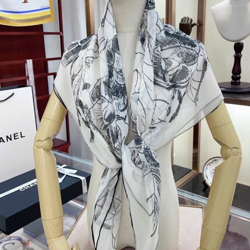 CH scarf