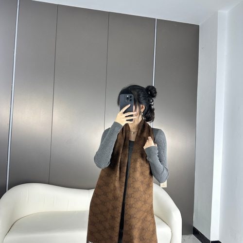CE scarf
