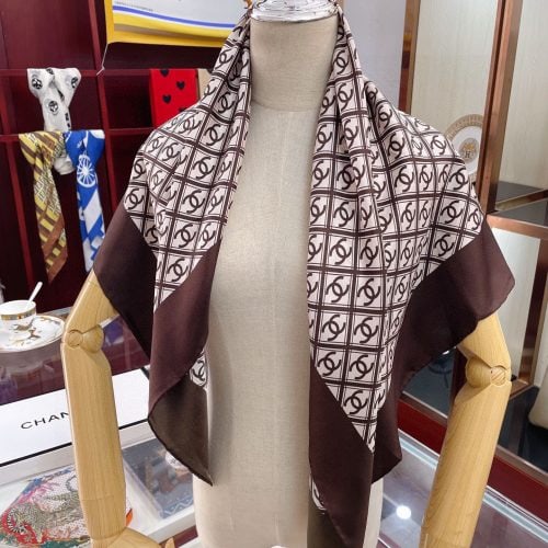 CH scarf