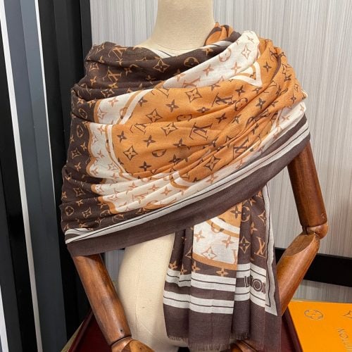 LL scarf