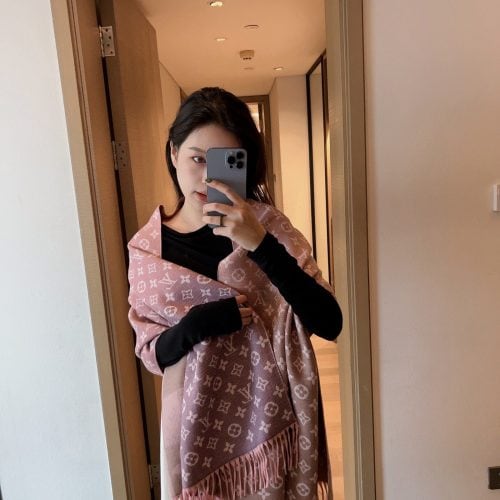 LL scarf