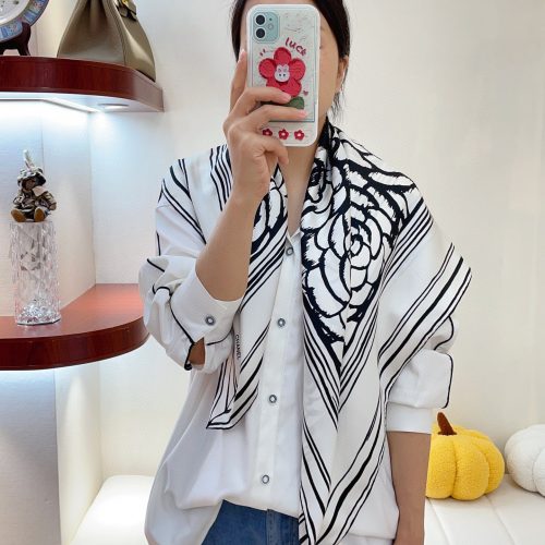 CH scarf