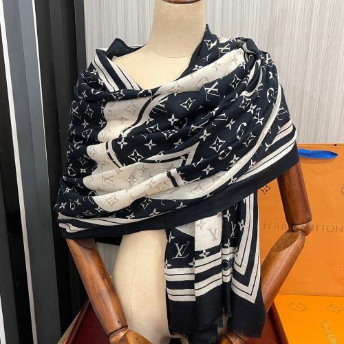 LL scarf