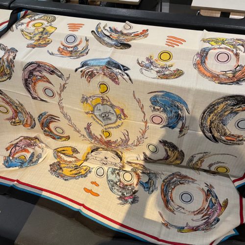 HH scarf