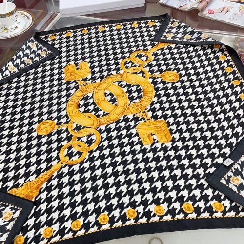 CE scarf