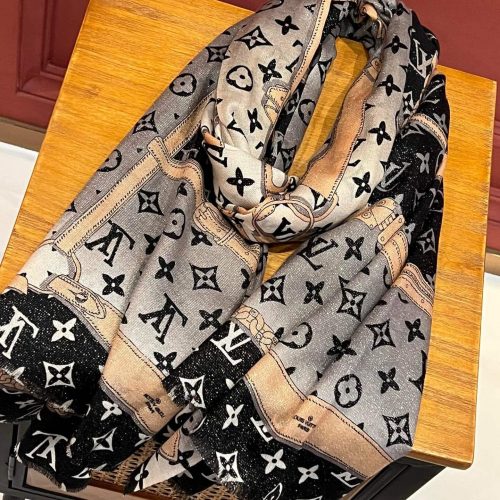 LL scarf