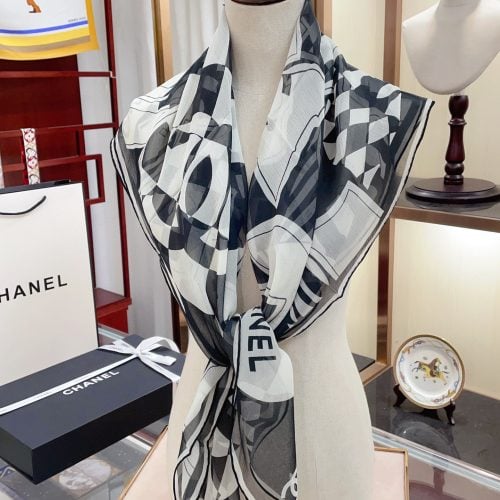 CH scarf
