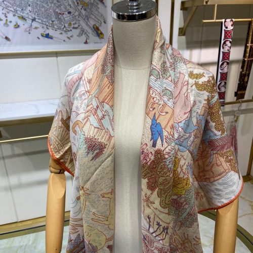 HH scarf