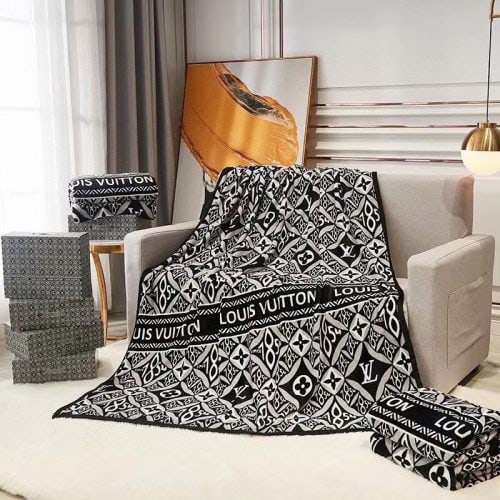 LL woollen blanket