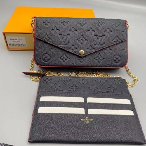 Fashionable leather bag for women