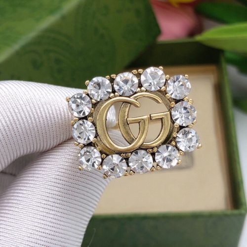 GG's new ring
