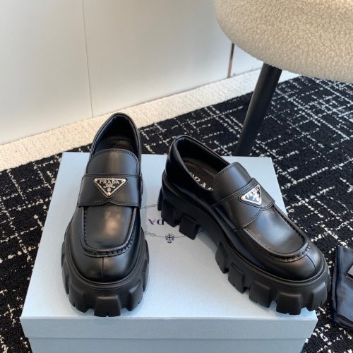 Classic wheel sole+classic loafers upper