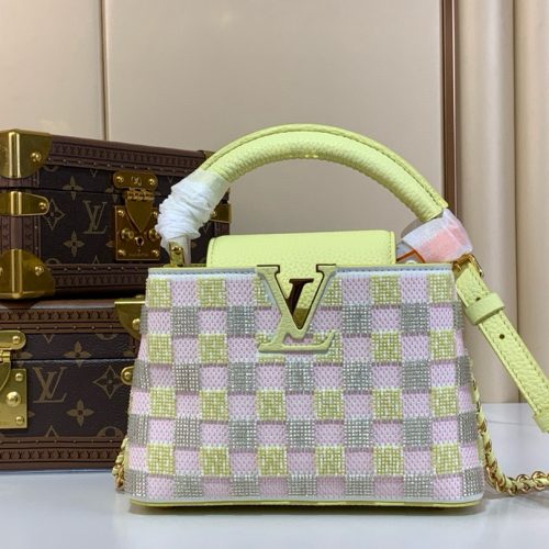 Capucines BB Handbag