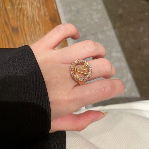 LL Ring