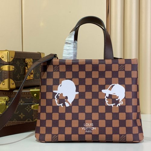 Shoer medium handbag